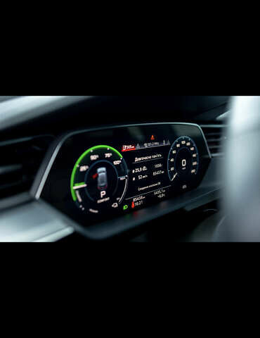 Ауді E-Tron, об'ємом двигуна 0 л та пробігом 81 тис. км за 34500 $, фото 24 на Automoto.ua