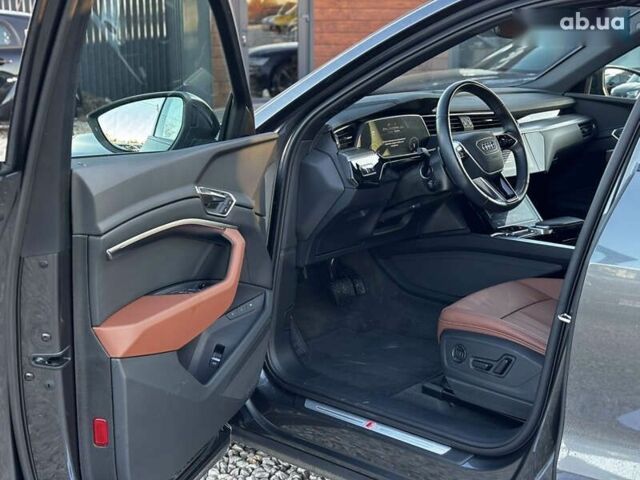 Ауді E-Tron, об'ємом двигуна 0 л та пробігом 70 тис. км за 42850 $, фото 27 на Automoto.ua