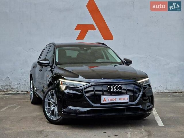 Ауди E-Tron, объемом двигателя 0 л и пробегом 40 тыс. км за 45990 $, фото 5 на Automoto.ua