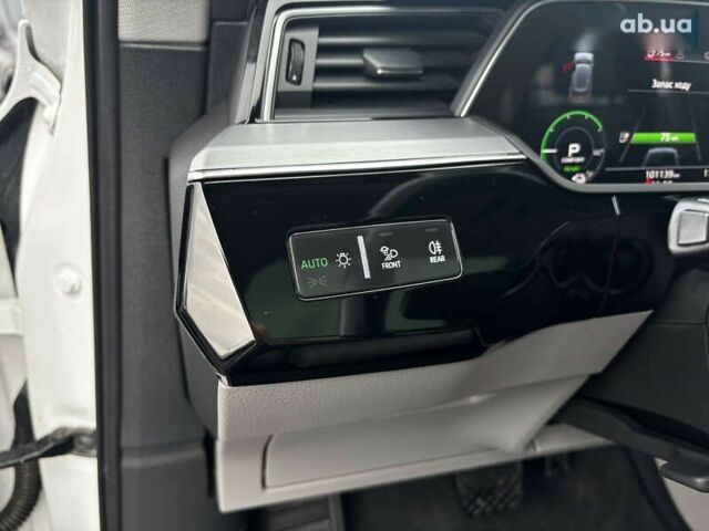 Ауди E-Tron, объемом двигателя 0 л и пробегом 101 тыс. км за 38500 $, фото 29 на Automoto.ua