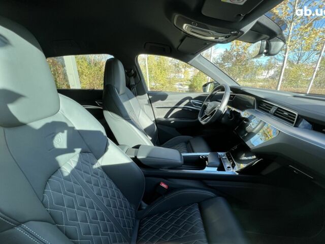 Ауди E-Tron, объемом двигателя 0 л и пробегом 30 тыс. км за 59665 $, фото 24 на Automoto.ua