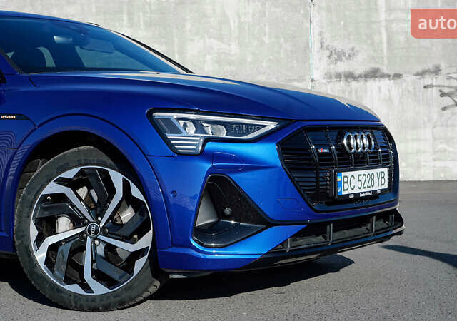 Ауди E-Tron, объемом двигателя 0 л и пробегом 60 тыс. км за 41500 $, фото 16 на Automoto.ua