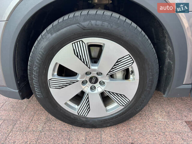 Ауди E-Tron, объемом двигателя 0 л и пробегом 40 тыс. км за 35000 $, фото 21 на Automoto.ua