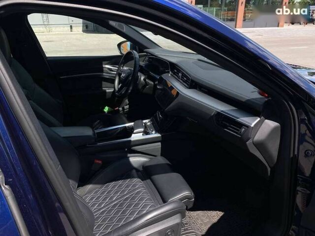 Ауди E-Tron, объемом двигателя 0 л и пробегом 72 тыс. км за 42390 $, фото 23 на Automoto.ua