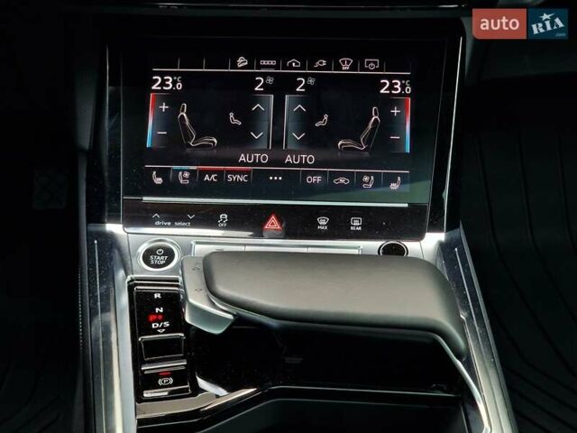 Ауди E-Tron, объемом двигателя 0 л и пробегом 40 тыс. км за 45990 $, фото 46 на Automoto.ua