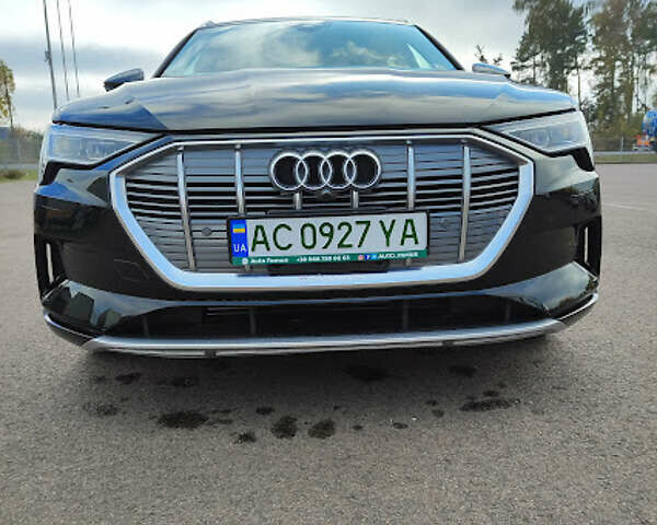 Ауди E-Tron, объемом двигателя 0 л и пробегом 56 тыс. км за 32000 $, фото 18 на Automoto.ua