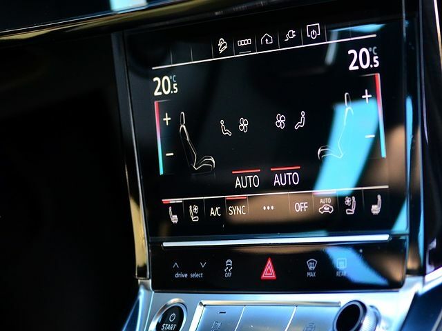 Ауди E-Tron 2021 в Днепре (Днепропетровске) на Automoto.ua Ауди E-Tron, объемом двигателя 1 л и пробегом 99 тыс. км за 36999 $, фото 12 на Automoto.ua