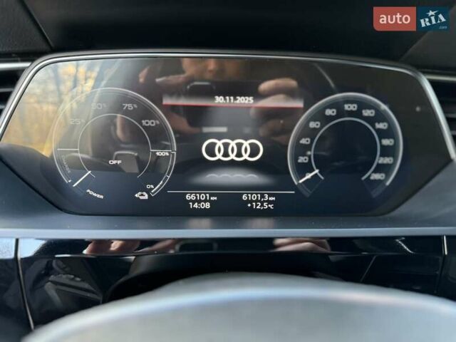 Ауди E-Tron, объемом двигателя 0 л и пробегом 65 тыс. км за 25599 $, фото 20 на Automoto.ua