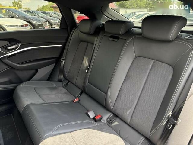 Ауди E-Tron, объемом двигателя 0 л и пробегом 115 тыс. км за 37600 $, фото 13 на Automoto.ua
