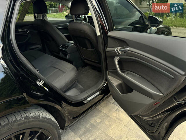 Ауди E-Tron, объемом двигателя 0 л и пробегом 35 тыс. км за 30000 $, фото 5 на Automoto.ua