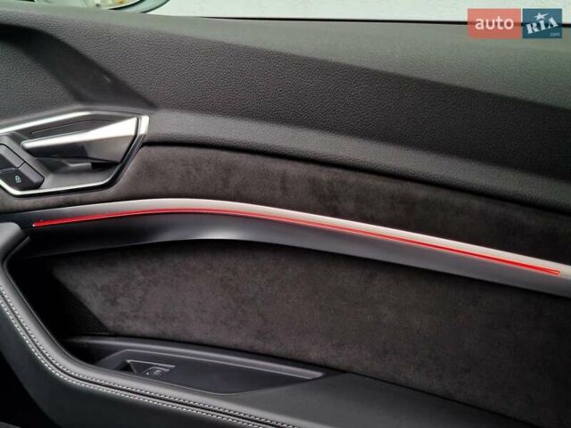 Ауди E-Tron, объемом двигателя 0 л и пробегом 40 тыс. км за 45990 $, фото 19 на Automoto.ua