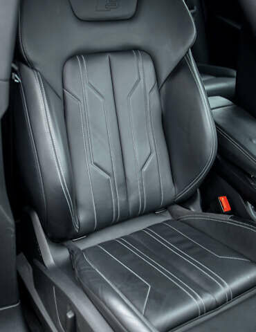 Ауді E-Tron, об'ємом двигуна 0 л та пробігом 81 тис. км за 34500 $, фото 18 на Automoto.ua