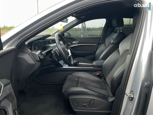 Ауди E-Tron, объемом двигателя 0 л и пробегом 29 тыс. км за 33999 $, фото 26 на Automoto.ua