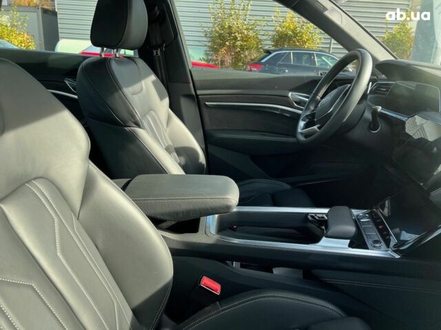 Ауди E-Tron, объемом двигателя 0 л и пробегом 26 тыс. км за 64773 $, фото 15 на Automoto.ua