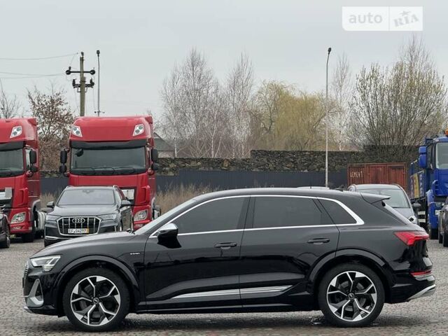 Ауди E-Tron, объемом двигателя 0 л и пробегом 56 тыс. км за 48499 $, фото 6 на Automoto.ua