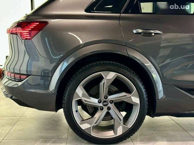 Ауди E-Tron, объемом двигателя 0 л и пробегом 76 тыс. км за 45700 $, фото 7 на Automoto.ua