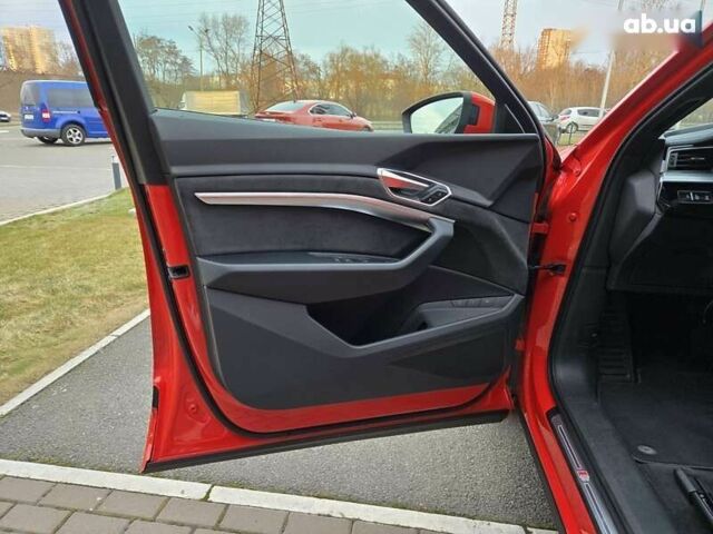 Ауди E-Tron, объемом двигателя 0 л и пробегом 130 тыс. км за 35488 $, фото 25 на Automoto.ua