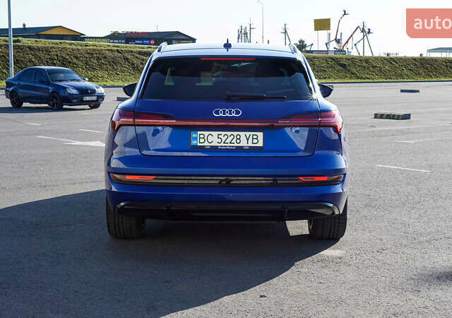 Ауди E-Tron, объемом двигателя 0 л и пробегом 60 тыс. км за 41500 $, фото 7 на Automoto.ua
