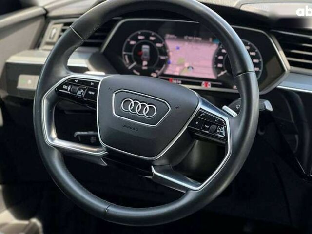Ауди E-Tron, объемом двигателя 0 л и пробегом 45 тыс. км за 34300 $, фото 16 на Automoto.ua