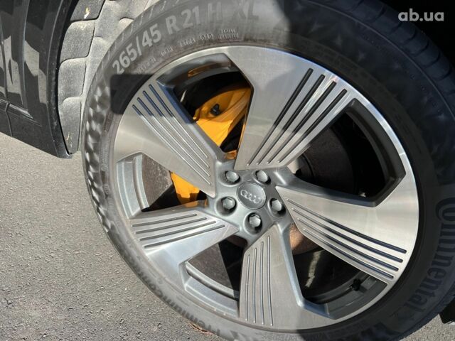 Ауди E-Tron, объемом двигателя 0 л и пробегом 30 тыс. км за 59665 $, фото 8 на Automoto.ua