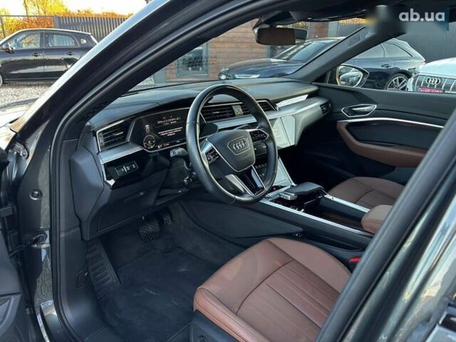 Ауді E-Tron, об'ємом двигуна 0 л та пробігом 70 тис. км за 42850 $, фото 22 на Automoto.ua