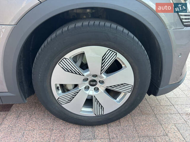 Ауди E-Tron, объемом двигателя 0 л и пробегом 40 тыс. км за 35000 $, фото 18 на Automoto.ua
