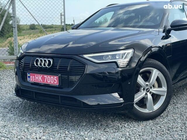 Ауди E-Tron, объемом двигателя 0 л и пробегом 70 тыс. км за 39499 $, фото 4 на Automoto.ua
