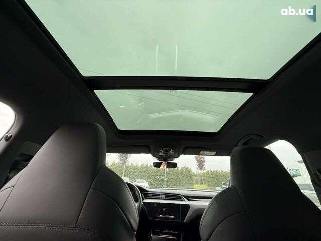 Ауди E-Tron, объемом двигателя 0 л и пробегом 70 тыс. км за 38800 $, фото 16 на Automoto.ua