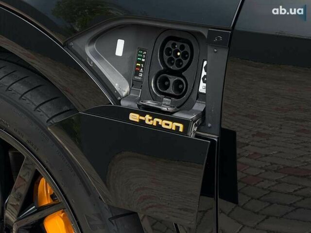 Ауди E-Tron, объемом двигателя 0 л и пробегом 64 тыс. км за 42999 $, фото 19 на Automoto.ua