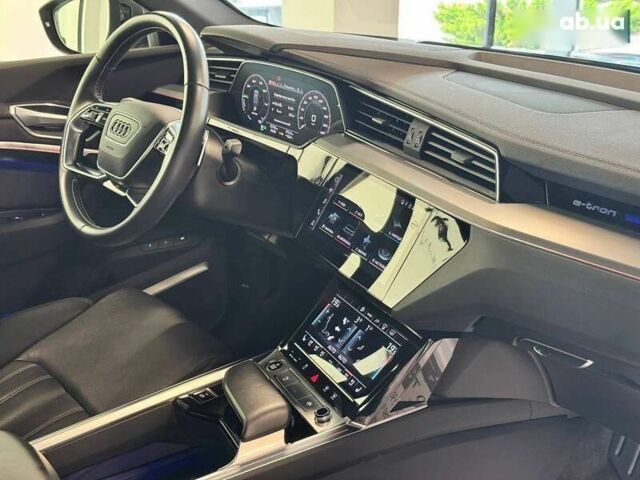 Ауди E-Tron, объемом двигателя 0 л и пробегом 72 тыс. км за 42200 $, фото 29 на Automoto.ua