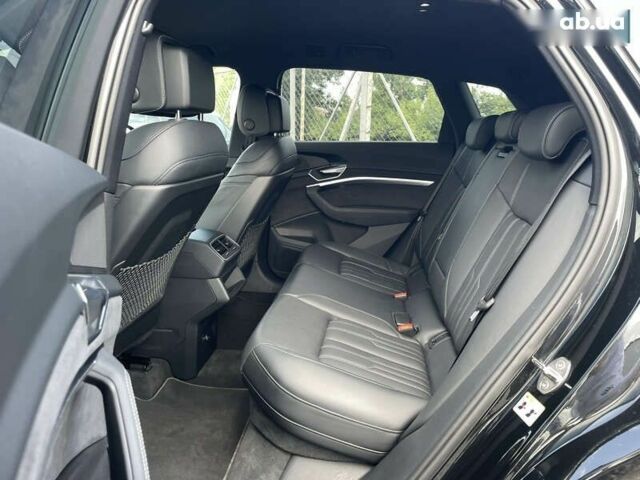 Ауди E-Tron, объемом двигателя 0 л и пробегом 70 тыс. км за 39499 $, фото 26 на Automoto.ua