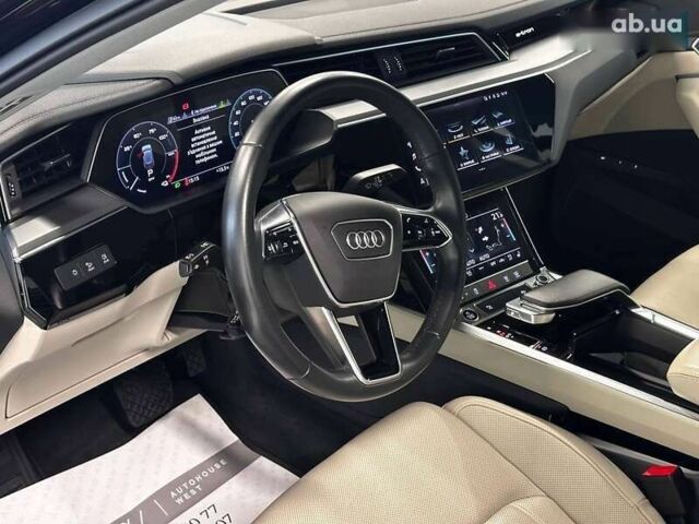 Ауди E-Tron, объемом двигателя 0 л и пробегом 69 тыс. км за 35000 $, фото 22 на Automoto.ua