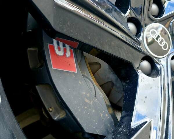 Ауди E-Tron, объемом двигателя 0 л и пробегом 73 тыс. км за 44700 $, фото 4 на Automoto.ua