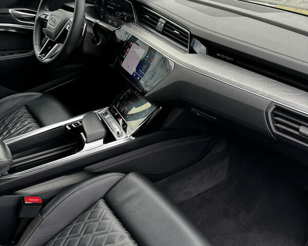 Ауди E-Tron, объемом двигателя 0 л и пробегом 34 тыс. км за 42300 $, фото 26 на Automoto.ua