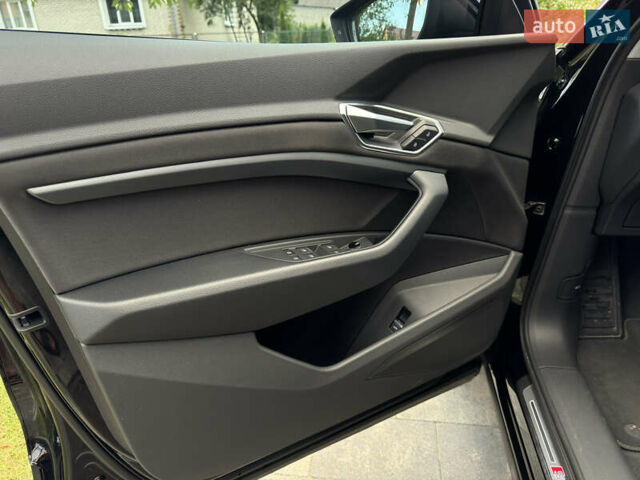 Ауди E-Tron, объемом двигателя 0 л и пробегом 35 тыс. км за 30000 $, фото 27 на Automoto.ua