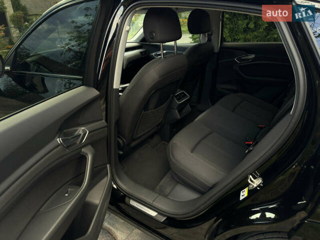 Ауди E-Tron, объемом двигателя 0 л и пробегом 35 тыс. км за 30000 $, фото 24 на Automoto.ua