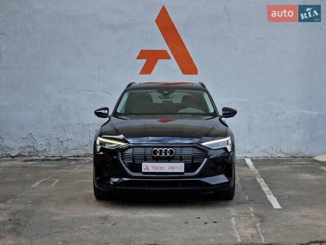 Ауди E-Tron, объемом двигателя 0 л и пробегом 40 тыс. км за 45990 $, фото 1 на Automoto.ua