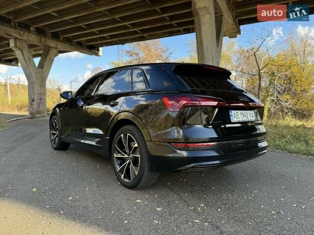 Ауди E-Tron, объемом двигателя 0 л и пробегом 65 тыс. км за 25599 $, фото 16 на Automoto.ua