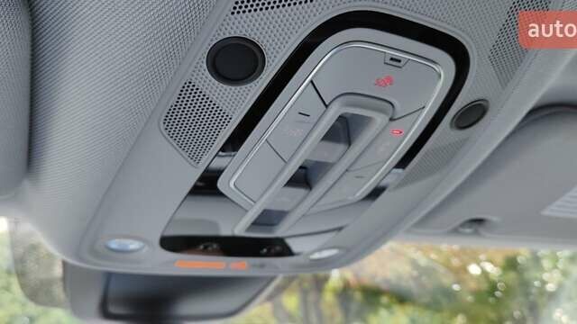 Ауди E-Tron, объемом двигателя 0 л и пробегом 56 тыс. км за 32000 $, фото 30 на Automoto.ua