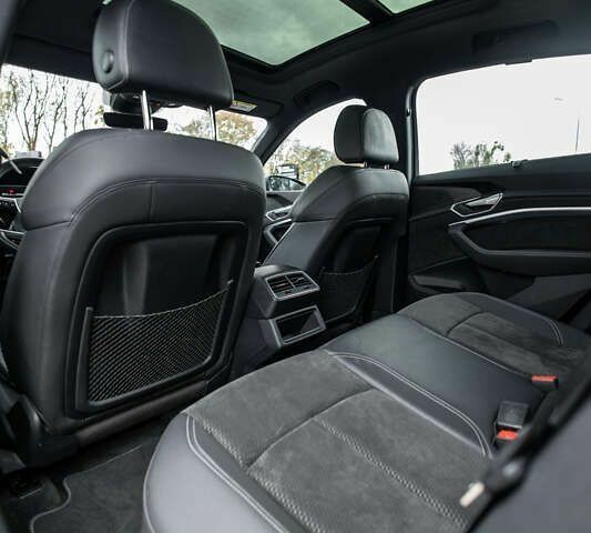 Ауді E-Tron, об'ємом двигуна 0 л та пробігом 75 тис. км за 37900 $, фото 22 на Automoto.ua