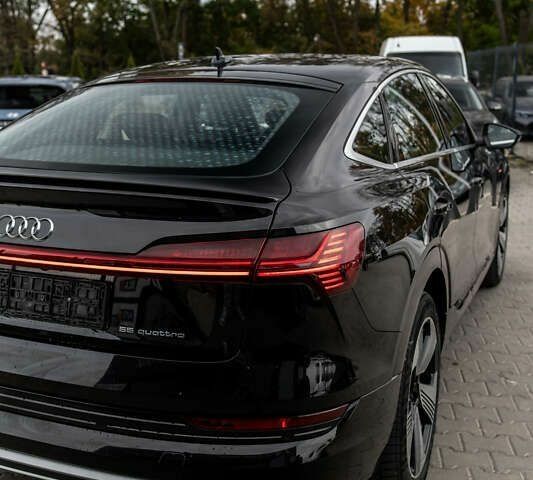 Ауді E-Tron, об'ємом двигуна 0 л та пробігом 75 тис. км за 37900 $, фото 8 на Automoto.ua