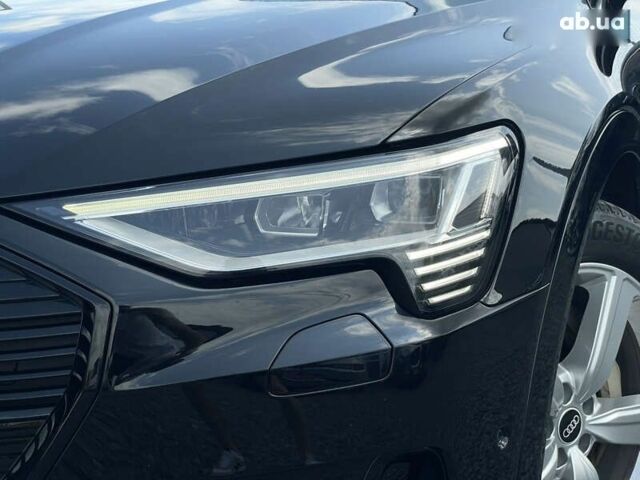 Ауди E-Tron, объемом двигателя 0 л и пробегом 70 тыс. км за 39499 $, фото 7 на Automoto.ua