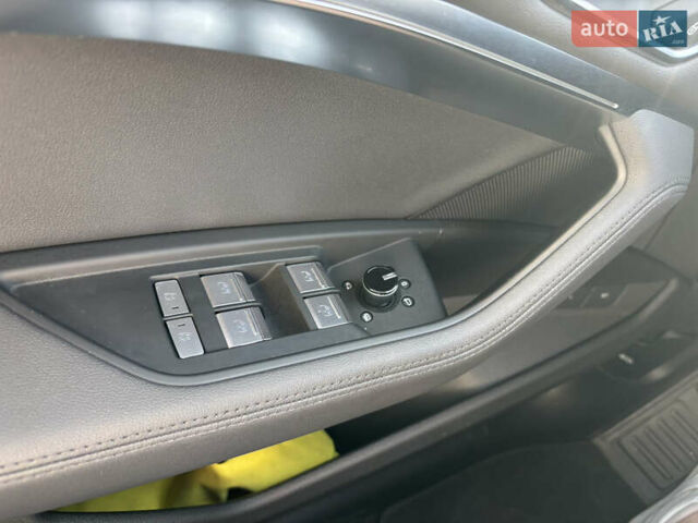 Ауди E-Tron, объемом двигателя 0 л и пробегом 40 тыс. км за 35000 $, фото 28 на Automoto.ua