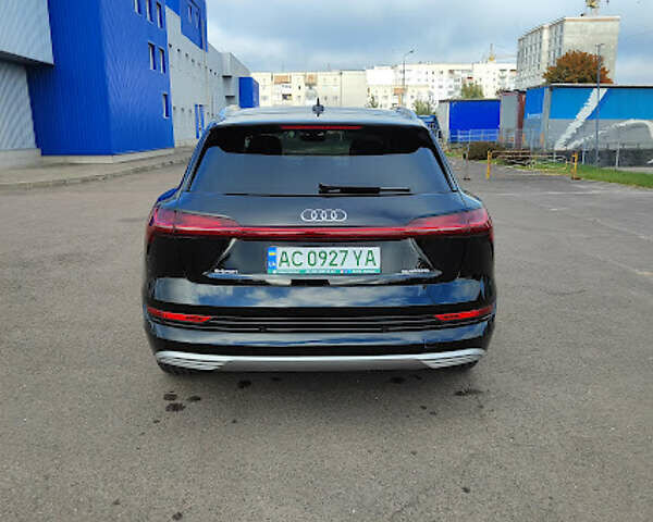 Ауди E-Tron, объемом двигателя 0 л и пробегом 56 тыс. км за 32000 $, фото 14 на Automoto.ua