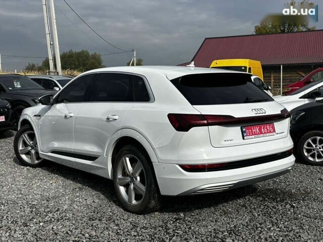 Ауди E-Tron, объемом двигателя 0 л и пробегом 101 тыс. км за 38500 $, фото 8 на Automoto.ua