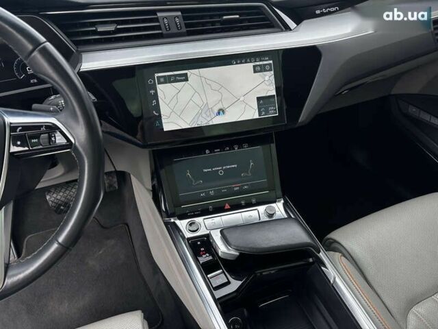 Ауди E-Tron, объемом двигателя 0 л и пробегом 101 тыс. км за 38500 $, фото 20 на Automoto.ua