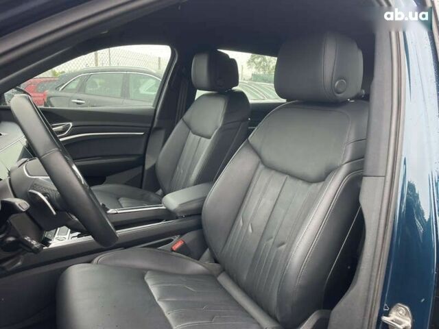 Ауди E-Tron, объемом двигателя 0 л и пробегом 44 тыс. км за 38999 $, фото 28 на Automoto.ua