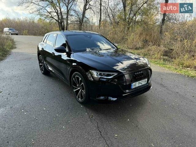 Ауди E-Tron, объемом двигателя 0 л и пробегом 65 тыс. км за 25599 $, фото 6 на Automoto.ua