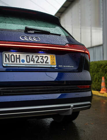 Ауді E-Tron, об'ємом двигуна 0 л та пробігом 81 тис. км за 34500 $, фото 7 на Automoto.ua