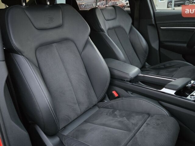 купить новое авто Ауди E-Tron 2021 года от официального дилера E-Car Ауди фото